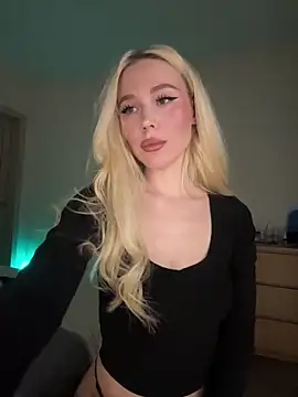 xDinnax online show from February 8, 3:21 pm