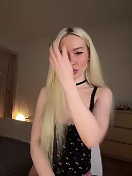 xDinnax online show from December 21, 12:07 pm