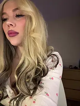 xDinnax online show from March 28, 1:12 pm