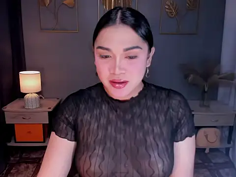 MaxeneCullens online show from November 12, 3:32 am