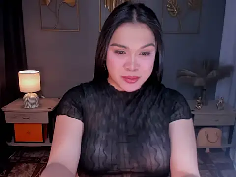 MaxeneCullens online show from October 4, 6:48 am