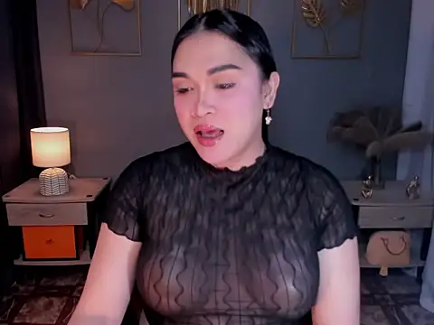 MaxeneCullens online show from November 7, 3:33 am