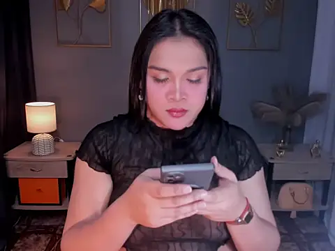 MaxeneCullens online show from October 7, 1:50 am