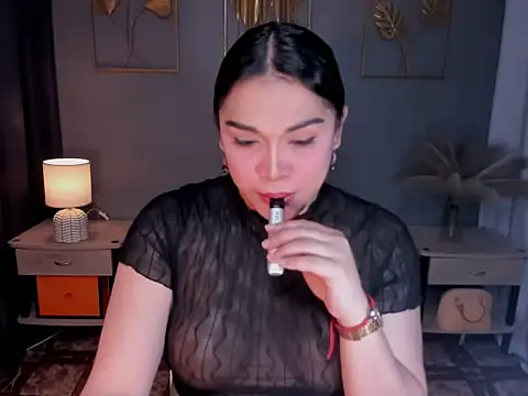 MaxeneCullens online show from November 17, 3:10 am