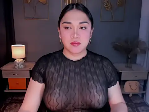 MaxeneCullens online show from November 10, 10:20 am