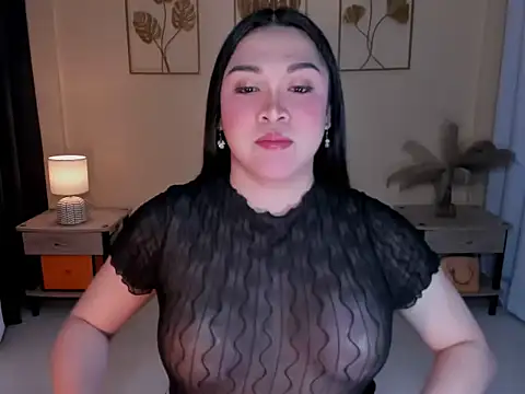 MaxeneCullens online show from December 16, 1:43 am