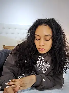 Leaberry online show from October 17, 11:28 pm