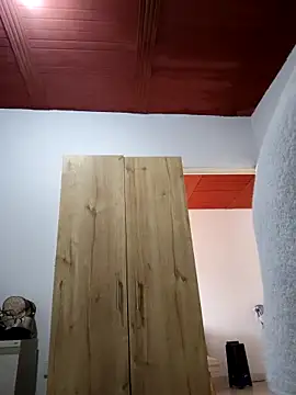 Leaberry online show from October 5, 4:42 pm