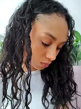 Leaberry online show from October 15, 8:06 pm