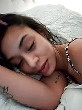 Leaberry online show from September 25, 11:44 pm