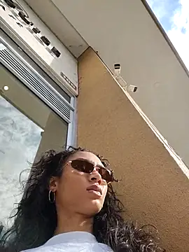 Leaberry online show from October 20, 8:31 pm