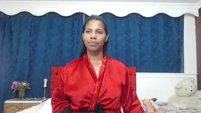 Snapshot of LADYSLAVEXXX chatting on February 6, 7:51 pm LADYSLAVEXXX online show from February 6, 7:51 pm