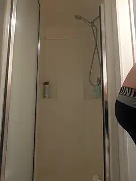 Snapshot of Ryeguy6969 chatting on February 16, 7:23 pm Ryeguy6969 online show from February 16, 7:23 pm