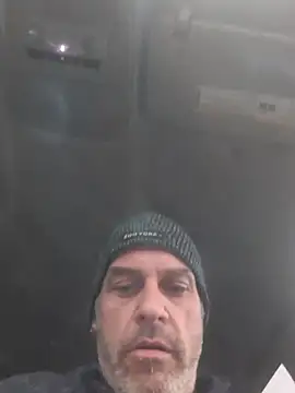 Snapshot of Ryeguy6969 chatting on October 27, 8:32 pm Ryeguy6969 online show from October 27, 8:32 pm