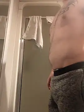 Snapshot of Ryeguy6969 chatting on February 16, 12:09 am Ryeguy6969 online show from February 16, 12:09 am