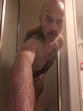 Snapshot of Ryeguy6969 chatting on October 28, 9:47 pm Ryeguy6969 online show from October 28, 9:47 pm