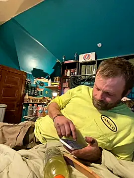 Snapshot of charactrzero chatting on November 29, 4:23 am charactrzero online show from November 29, 4:23 am