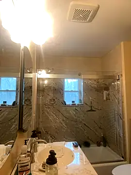 Snapshot of charactrzero chatting on November 12, 1:48 pm charactrzero online show from November 12, 1:48 pm