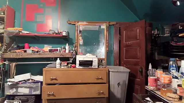 charactrzero online show from February 5, 2:29 am