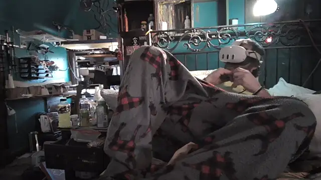 charactrzero online show from March 14, 12:22 pm