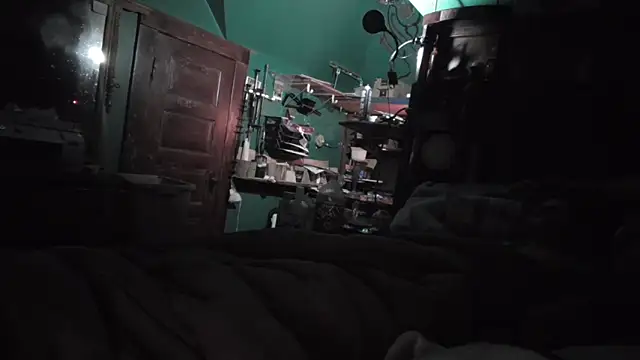 charactrzero online show from April 5, 9:49 am