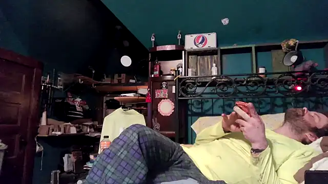 charactrzero online show from February 22, 4:26 am