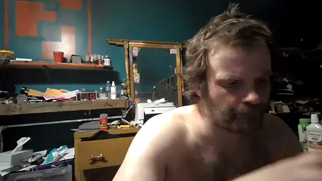 charactrzero online show from April 4, 1:34 am