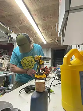 charactrzero online show from April 4, 9:43 pm