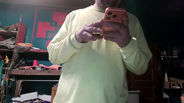 charactrzero online show from February 7, 10:40 pm