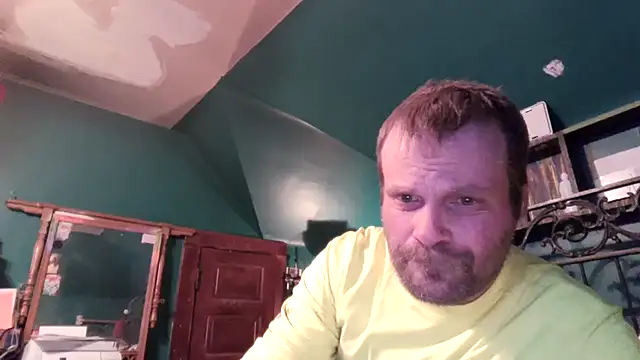 Snapshot of charactrzero chatting on November 26, 12:43 am charactrzero online show from November 26, 12:43 am