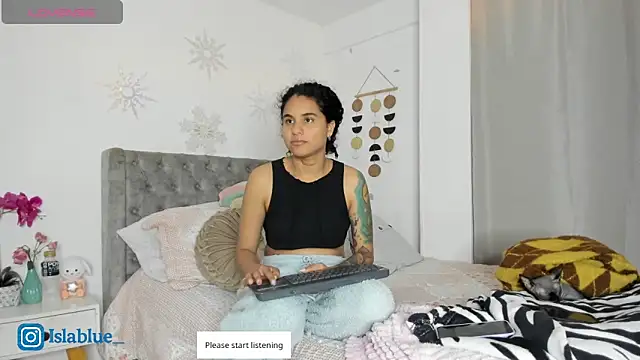 Kianna   online show from May 25, 3:17 am