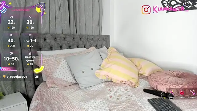 Kianna   online show from September 12, 6:02 am