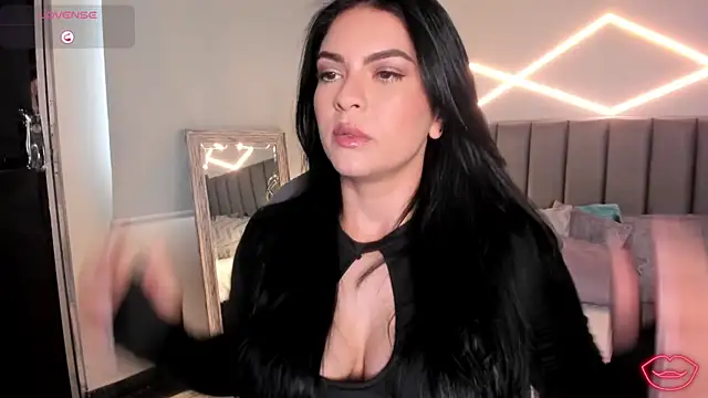 Veronicalanx1 online show from May 8, 11:47 am