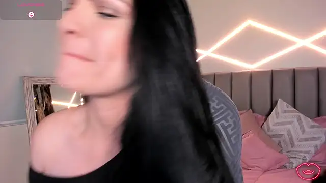 Veronicalanx1 online show from June 2, 10:48 am