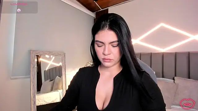 Veronicalanx1 online show from April 10, 11:39 am