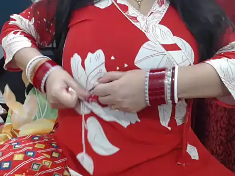 Snapshot of HOT_CHILLY chatting on July 21, 11:00 am HOT CHILLY online show from July 21, 11:00 am