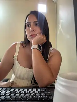 kendall 52 online show from April 24, 2:41 pm