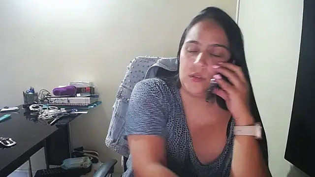 Snapshot of kendall_52 chatting on November 29, 8:09 pm kendall 52 online show from November 29, 8:09 pm