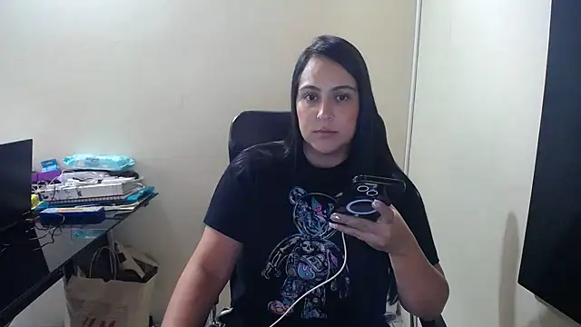 Snapshot of kendall_52 chatting on February 18, 2:16 pm kendall 52 online show from February 18, 2:16 pm