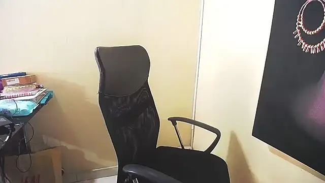 Snapshot of kendall_52 chatting on January 13, 7:20 pm kendall 52 online show from January 13, 7:20 pm