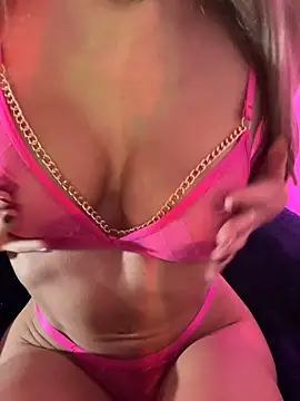 Snapshot of ladamoon chatting on October 27, 10:38 am ladamoon online show from October 27, 10:38 am