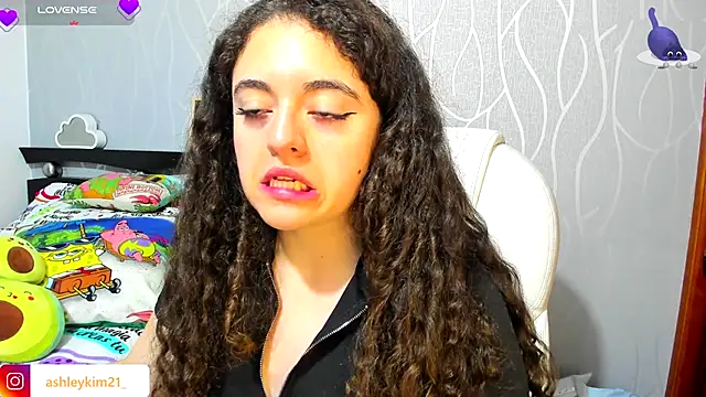 AshleyKim  online show from November 15, 12:25 am