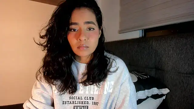 valeryvegas 2 online show from November 28, 1:39 am