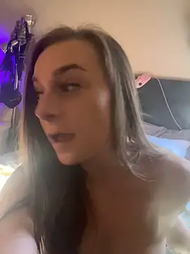 Snapshot of superrnovaaa777 chatting on February 21, 9:00 pm superrnovaaa777 online show from February 21, 9:00 pm