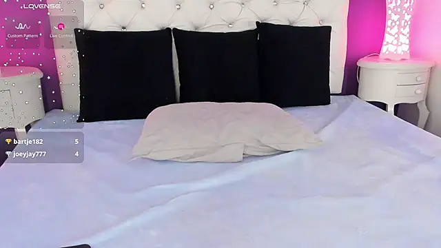 Snapshot of KendalEvanz chatting on March 7, 1:31 am KendalEvanz online show from March 7, 1:31 am