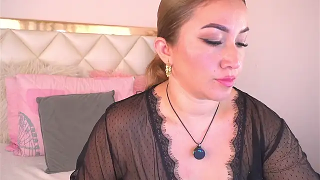 KendalEvanz online show from February 14, 3:40 am