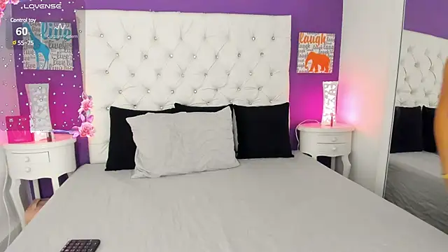 Snapshot of KendalEvanz chatting on March 21, 2:07 pm KendalEvanz online show from March 21, 2:07 pm