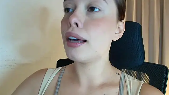 lisbet21x online show from May 22, 9:57 pm