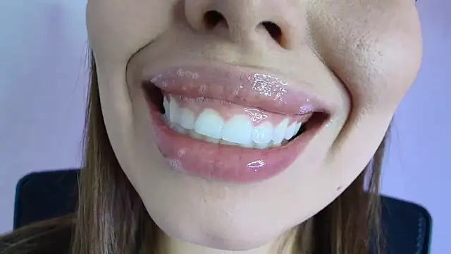 lisbet21x online show from December 18, 8:12 pm