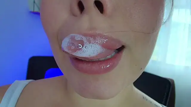lisbet21x online show from February 18, 6:47 pm